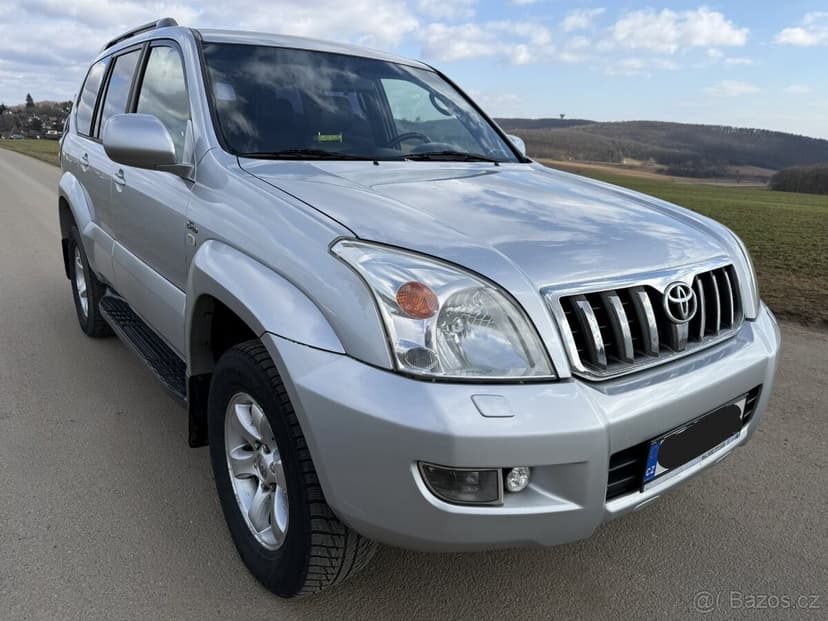 Toyota Land Cruiser 120 3.0 D-4D 122kw 7 míst