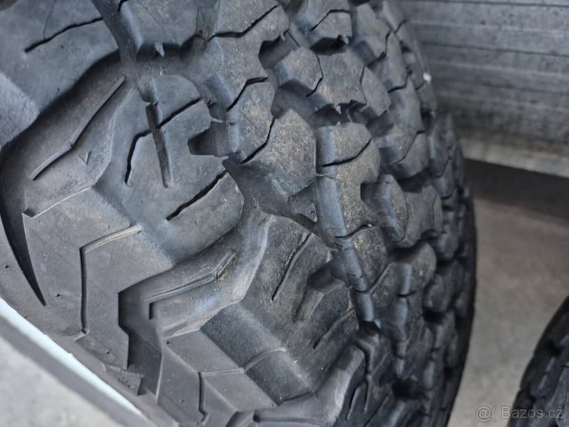 Land rover defender discovery kola