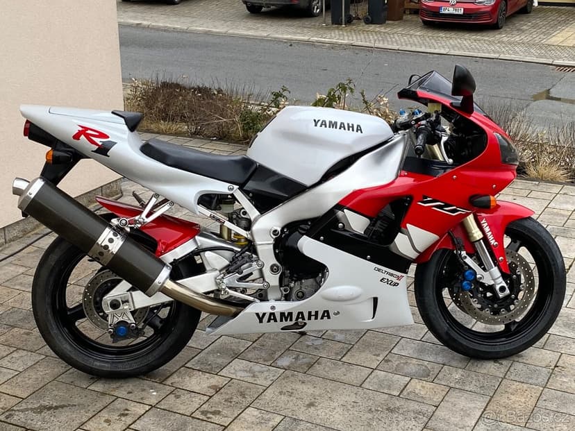 Yamaha R1
