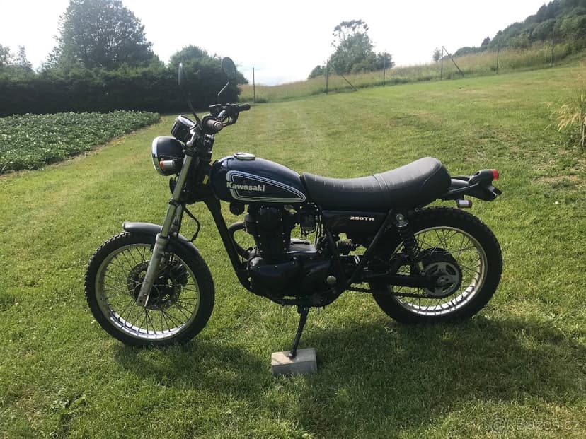 Kawasaki TR 250