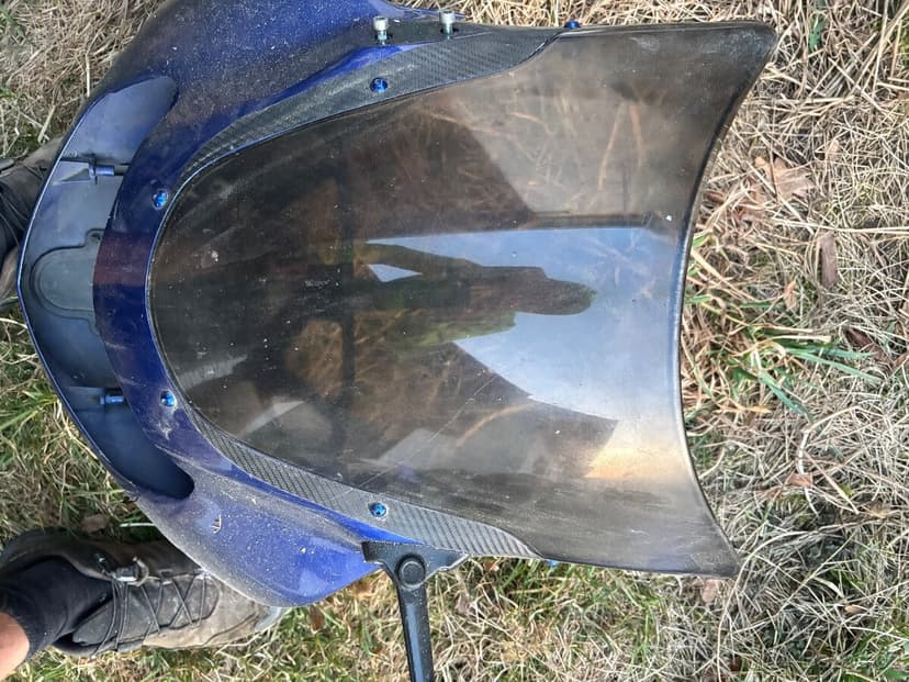 Svetlo maska leseni plexi na Suzuki Gsxr 1000 01-02 750 600