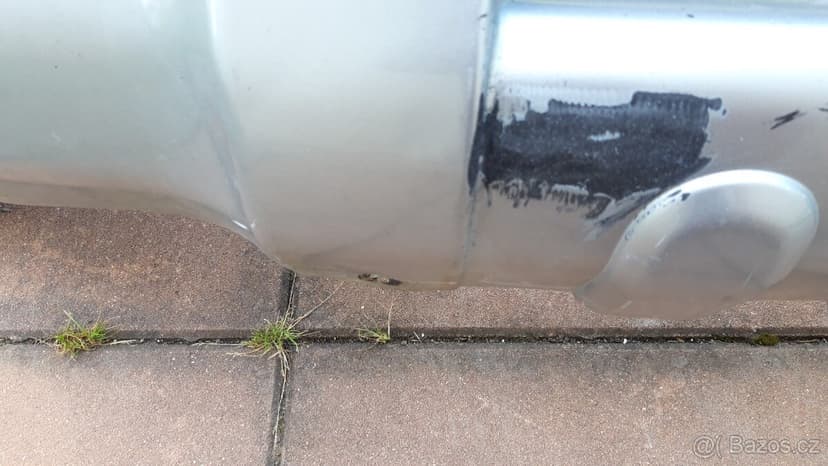 Nissan Navara D22 –  Nárazník přední plastový