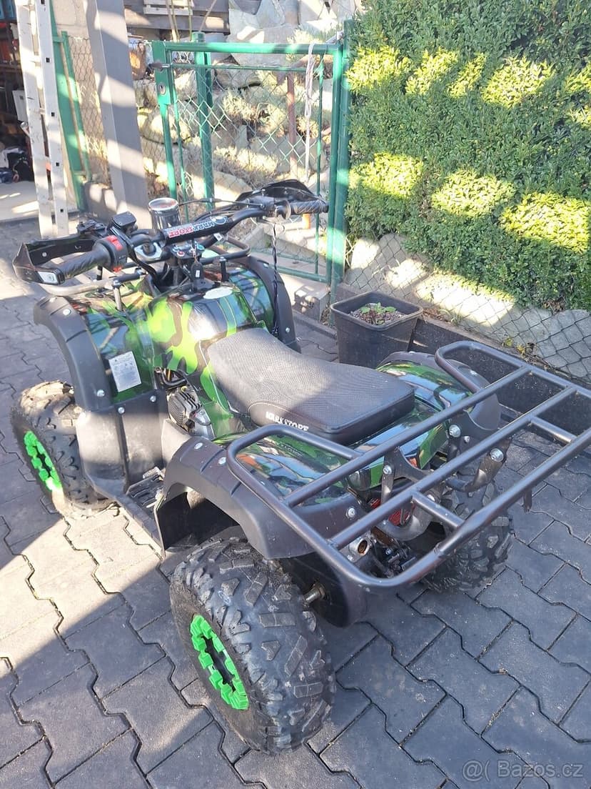 Dětská čtyřkolka