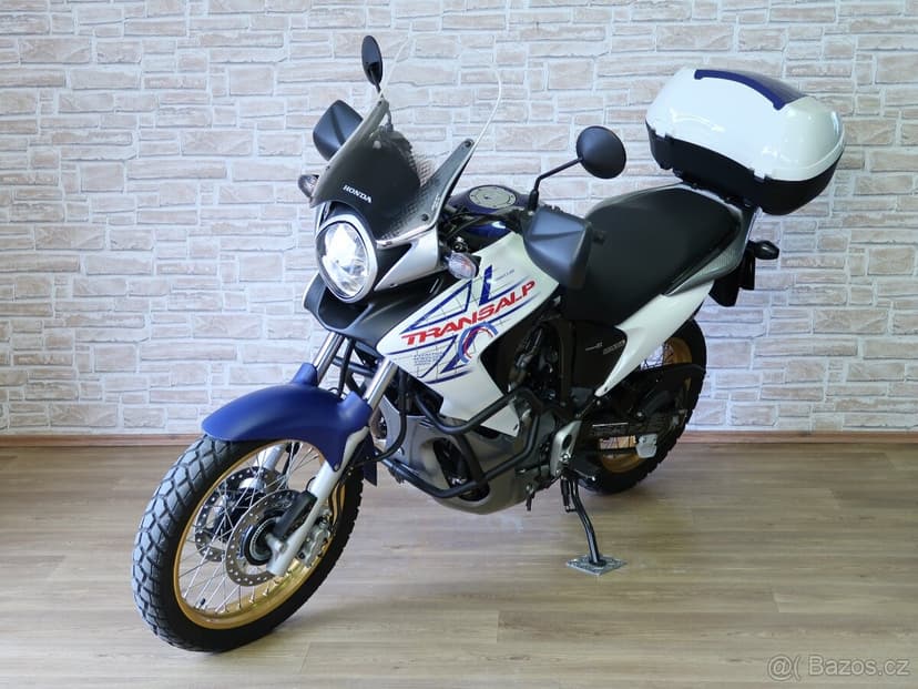 Honda XL700V Transalp ABS původ ČR, 1.majitel, 1700km, DPH