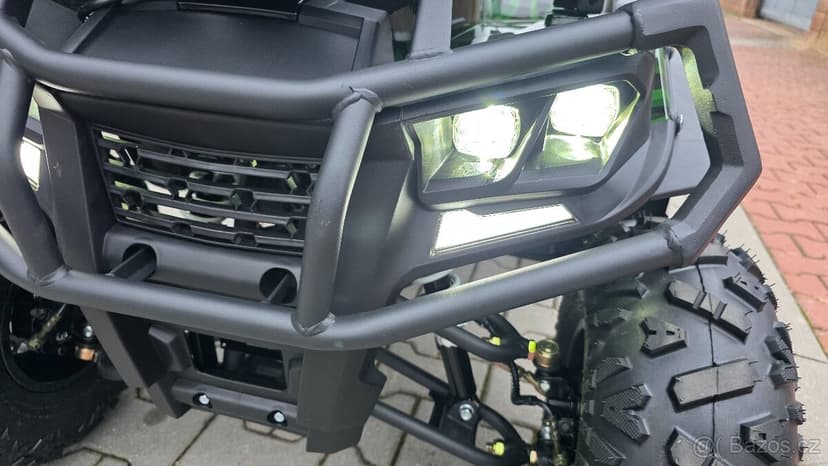 Dětská čtyřtaktní čtyřkolka MiniRocket RockRider Deluxe 150c