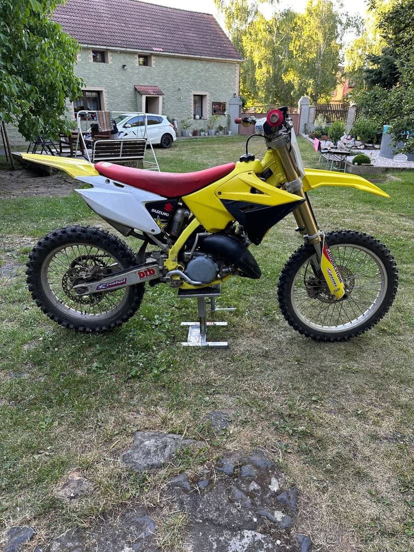 Suzuki rm 125