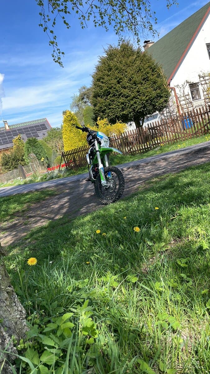 Pitbike Leramotors By Apollo THUNDER 125ccm 17/14 E-Start