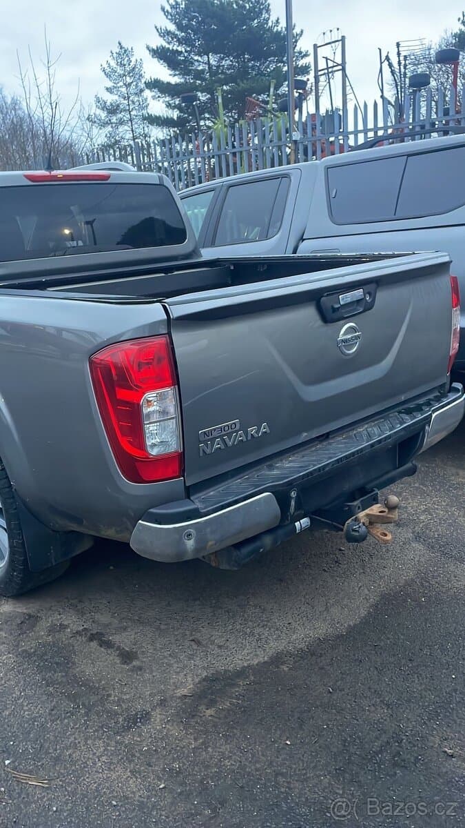 nissan navara