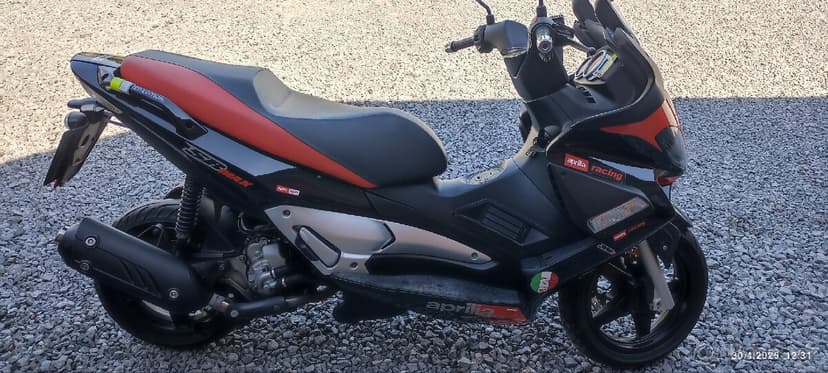 Aprilia SR MAX 300i, r.v.2013