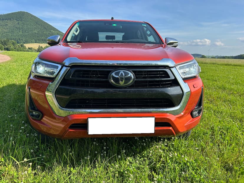 Toyota Hilux, DoubleCab 2.8D 150 kW,1 maj, ČR, servis zaruka