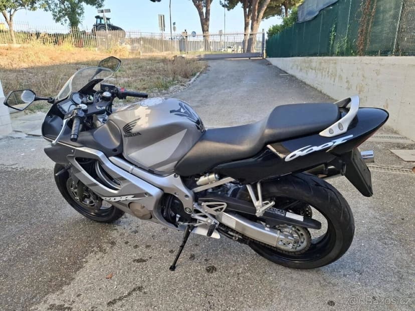 Prodám HONDA CBR 600 F