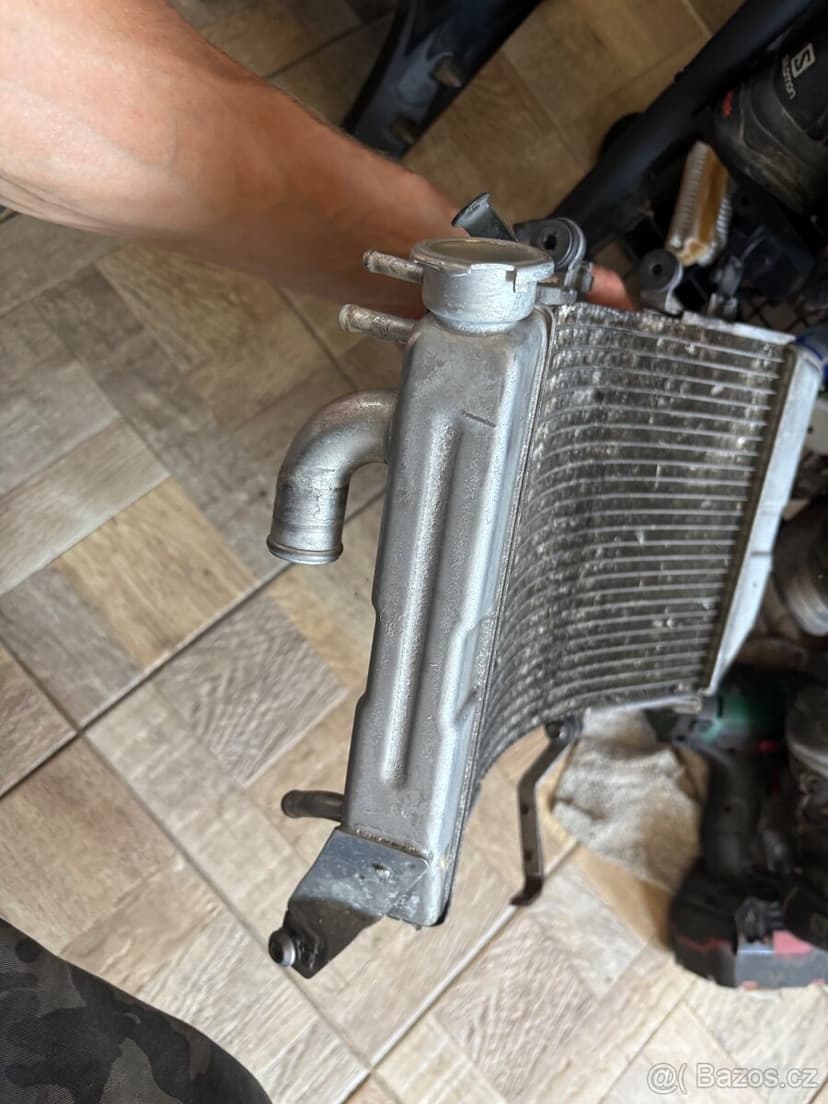 Chladic na Kawasaki Zx6R Ninja 03-04