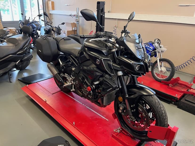 YAMAHA MT10 - první majitel, v perfektním stavu