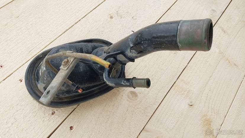 Nissan Patrol Y61 -  Hrdlo nádže Wagoon