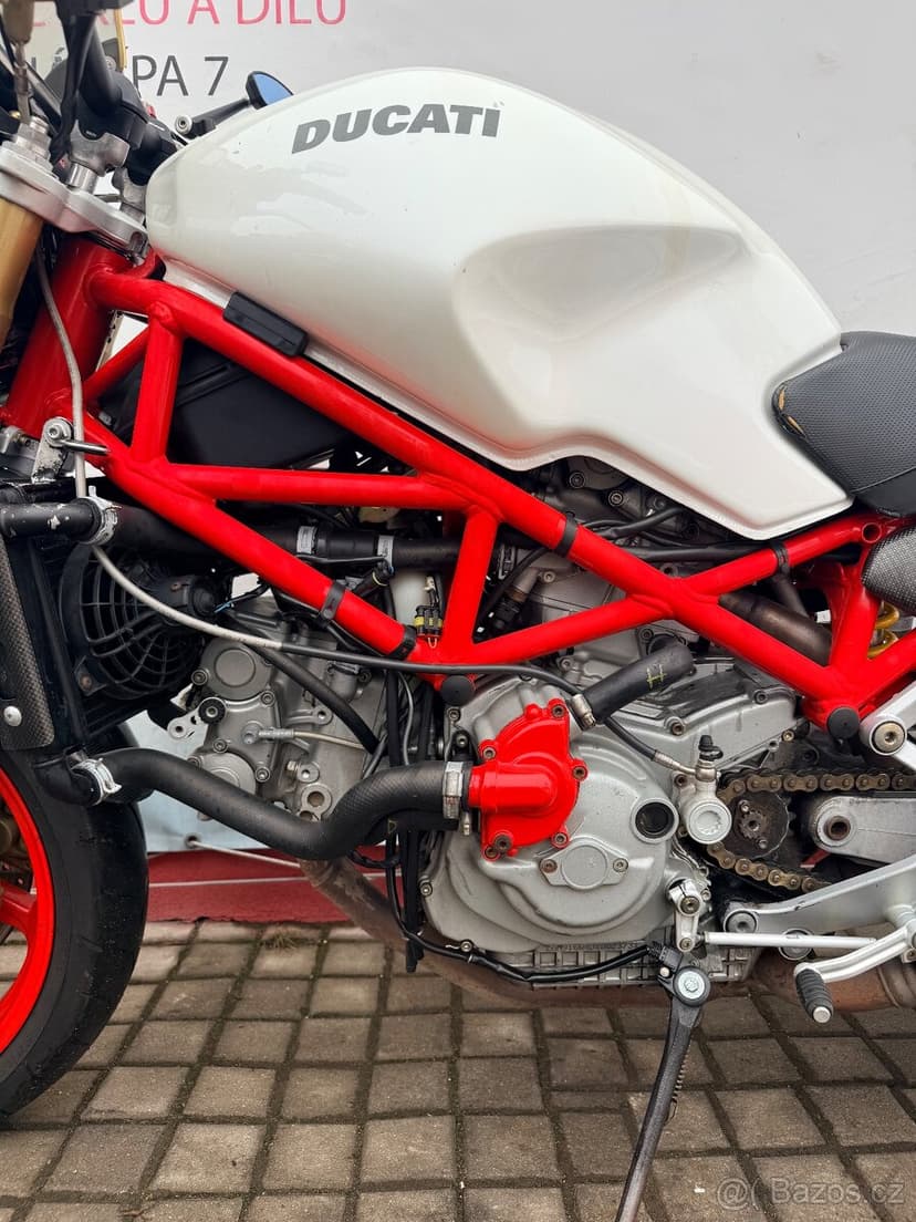 Ducati Monster S4 916