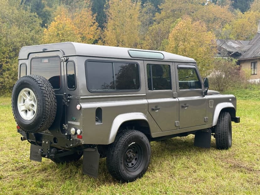 Land Rover Defender 110 XS – 2.4 TD4, 7 míst, 2011