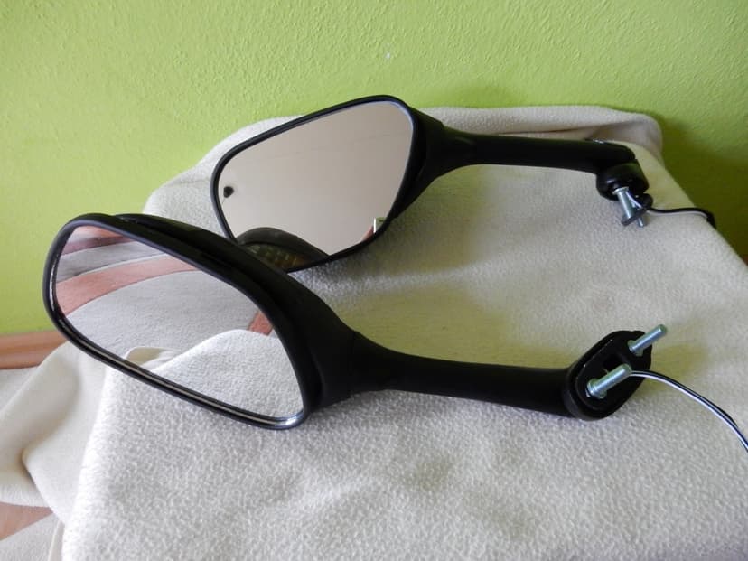 Suzuki gsxr 600 750 1000 zrcátka s blinkry