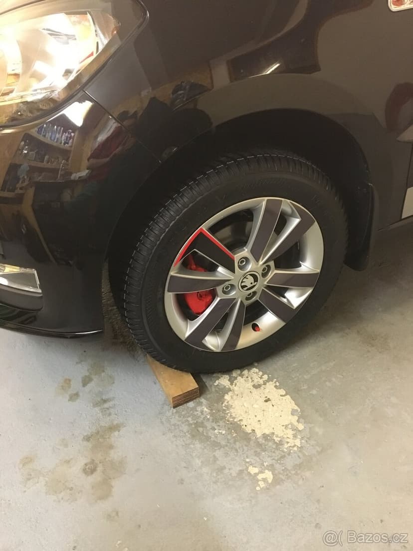 ŠKODA CITIGO 1.0 MPI  MONTE CARLO 55kw  CENA 250.000;