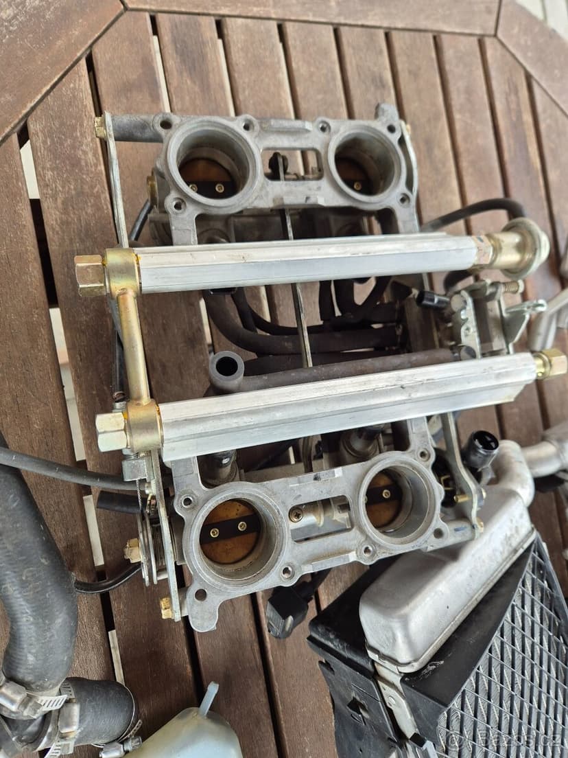 Honda VFR 800 FI 1998 - 2001 - dily - brzdy