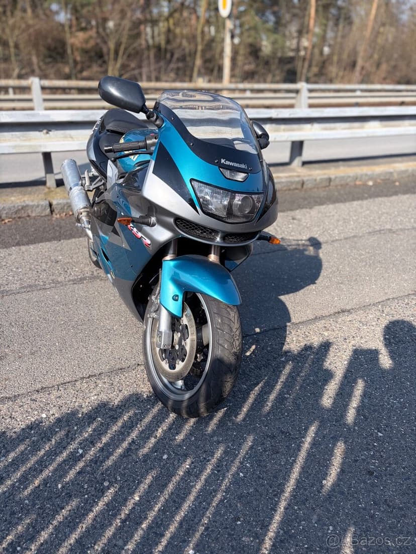 Kawasaki zx9r