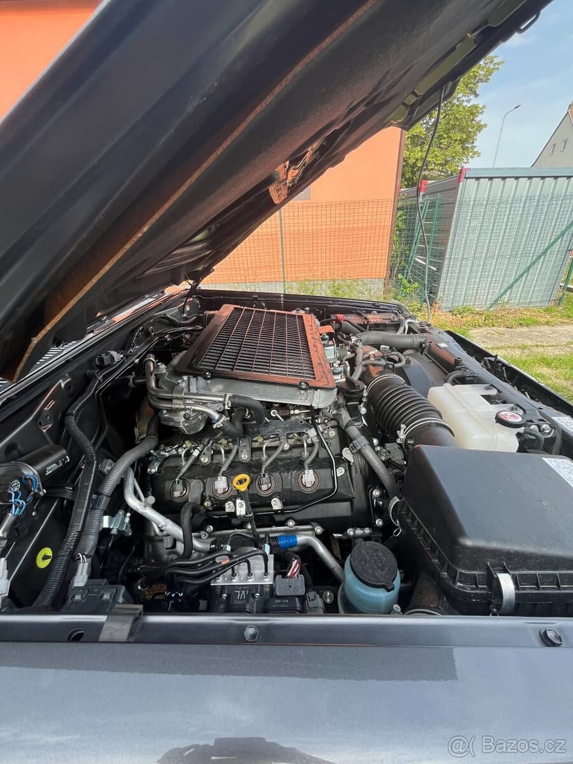 Toyota Land Cruiser 79