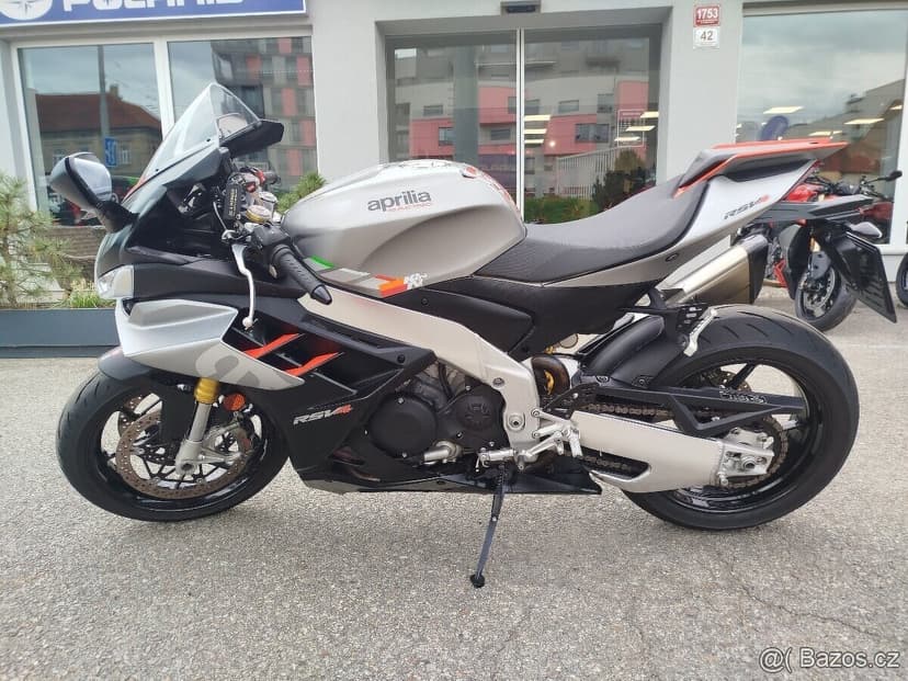 Aprilia RSV4 1100RR 2023 160kw