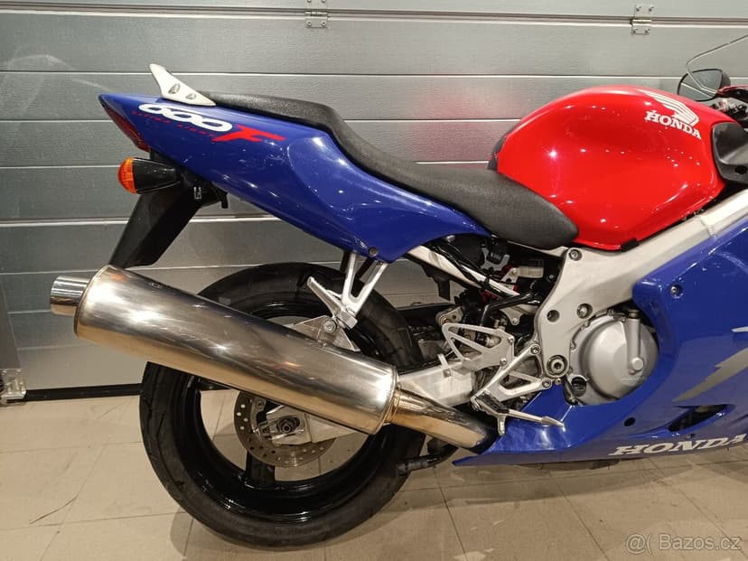 Honda CBR 600F naj. pouze 13800km