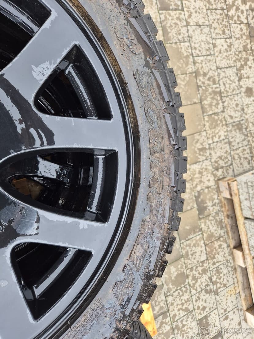 Sada 6ks kol z Land Rover Discovery 4, 255/55 R19, AT pneu