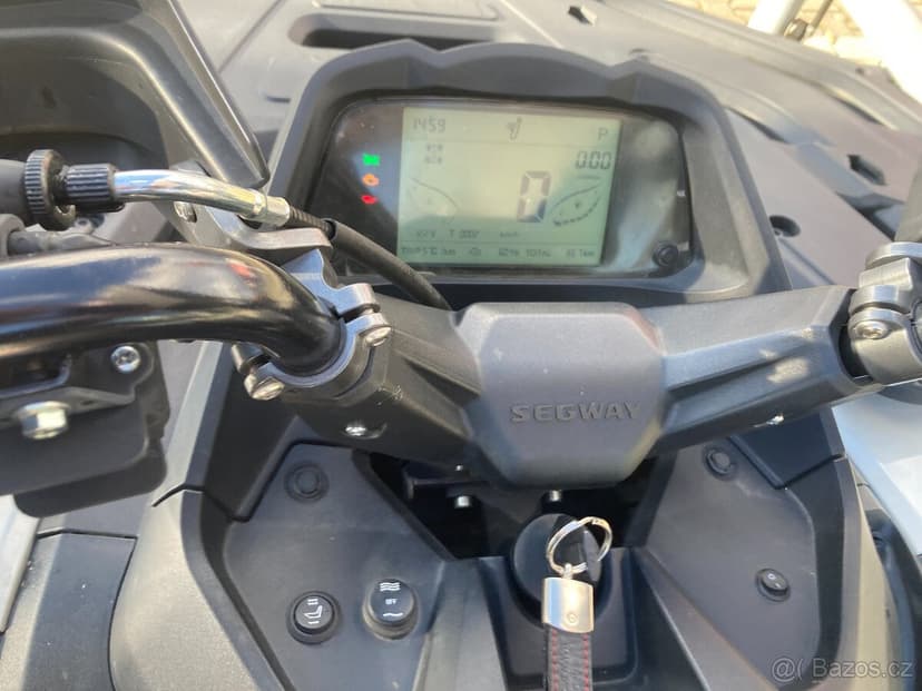 SEGWAY AT6L EPS LIMITED, 657km, DPH, BÍLÁ RZ