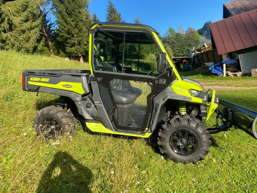 Can am traxter hd10  XMR