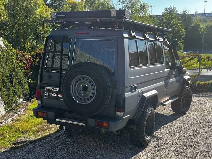 Toyota Land Cruiser 4,0 GRJ 78, TOP VÝBAVA, servis