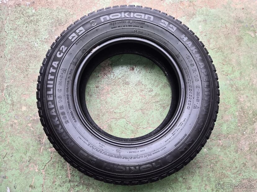 Pár zimních dodávkových pneu Nokian Hakkapeliitta 205 R16C