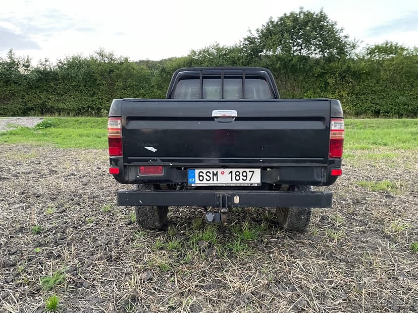 Toyota Hilux D4D SR5 rok 2004