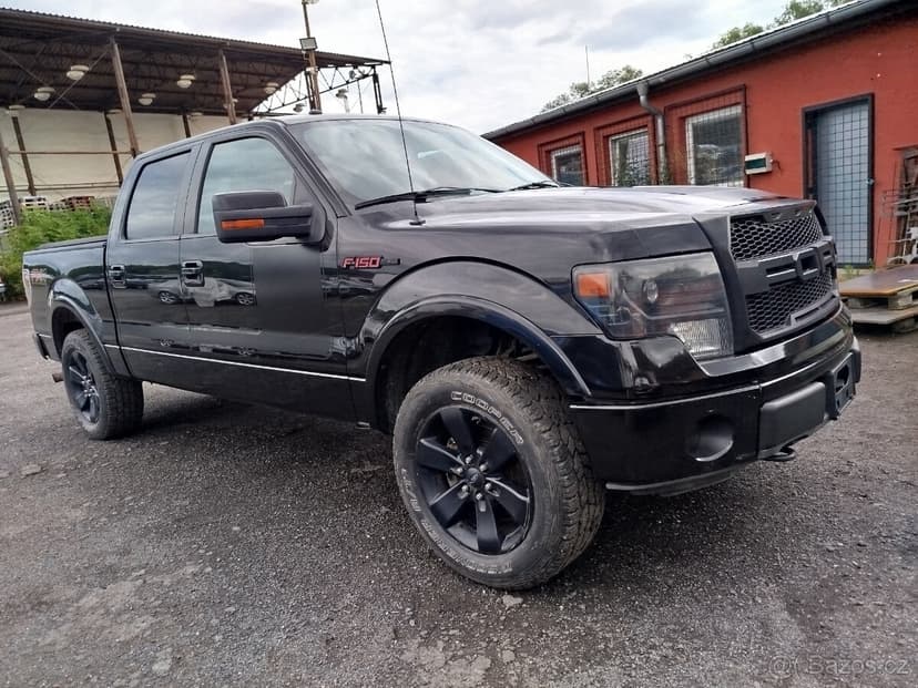 Ford F150. Fx4 V8 5.0