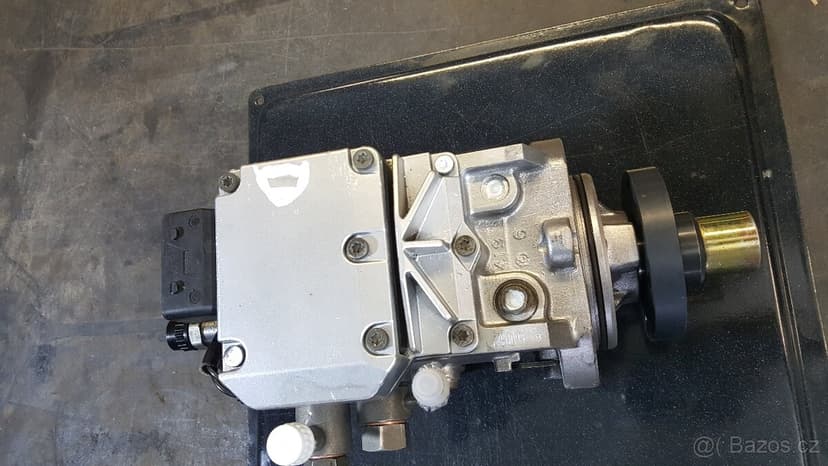 Nissan Navara D22  98kw  YD25