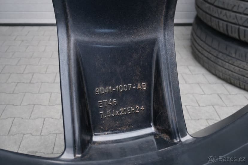 Land Rover Defender R20 4ks