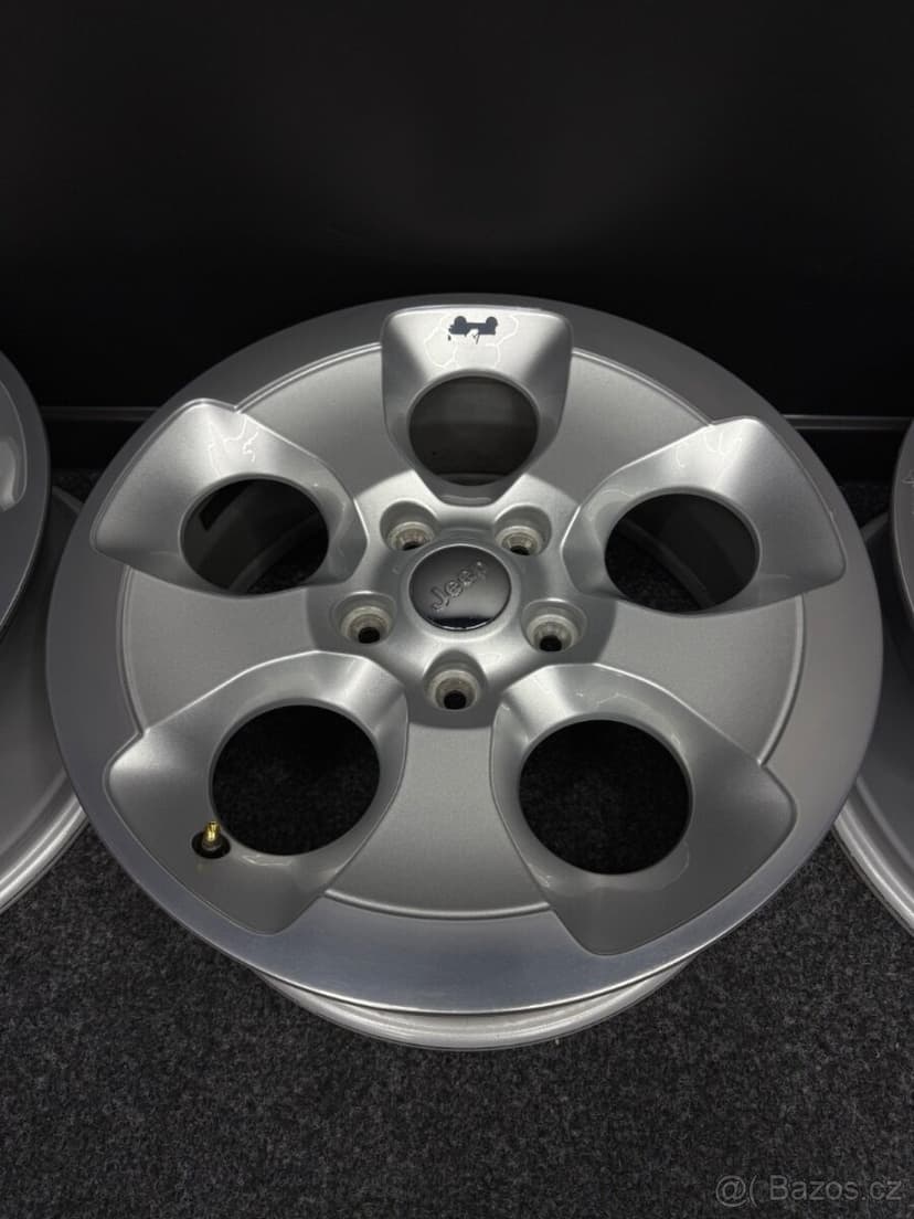 Alu JEEP WRANGLER 5x127 18” 7.5j et44.45