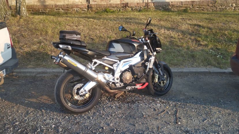 Aprilia Tuono 1000 R