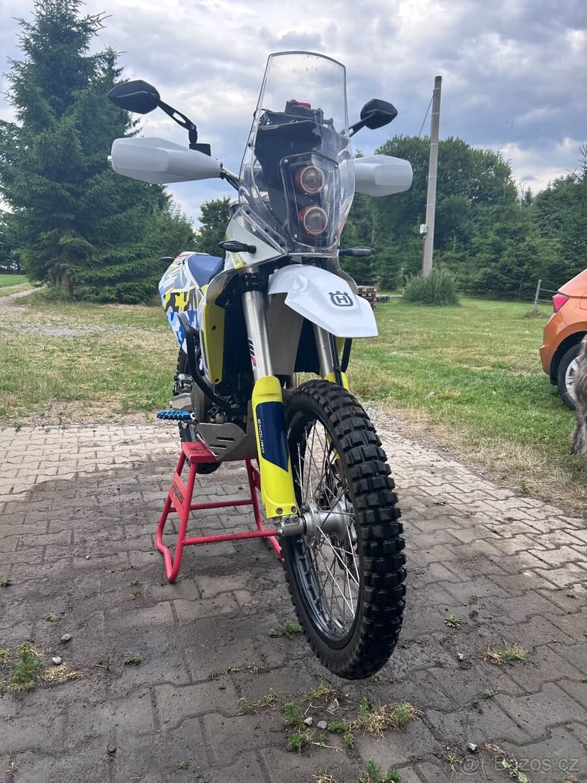 Husqvarna 701 enduro rally