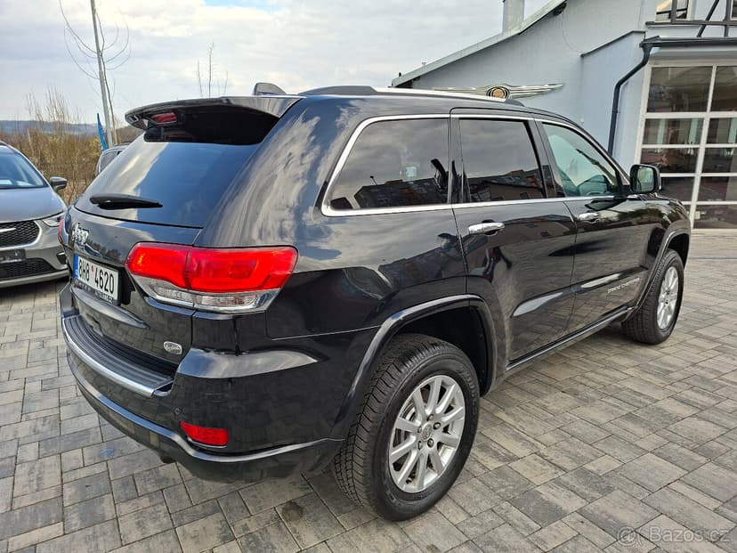 Jeep Grand Cherokee 3,6L OVERLAND 4x4, koupeno v ČR, nehav.