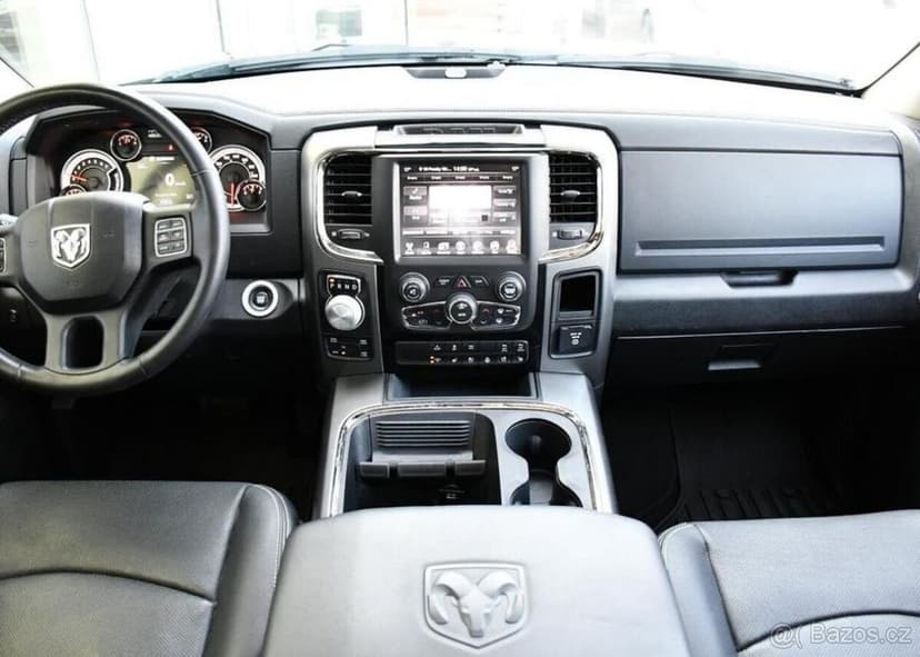 Dodge Ram 1500 5.7 V8 HEMI SPORT NAVI KAMERA