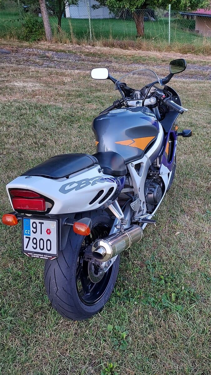 Honda CBR 900 RR Fireblade