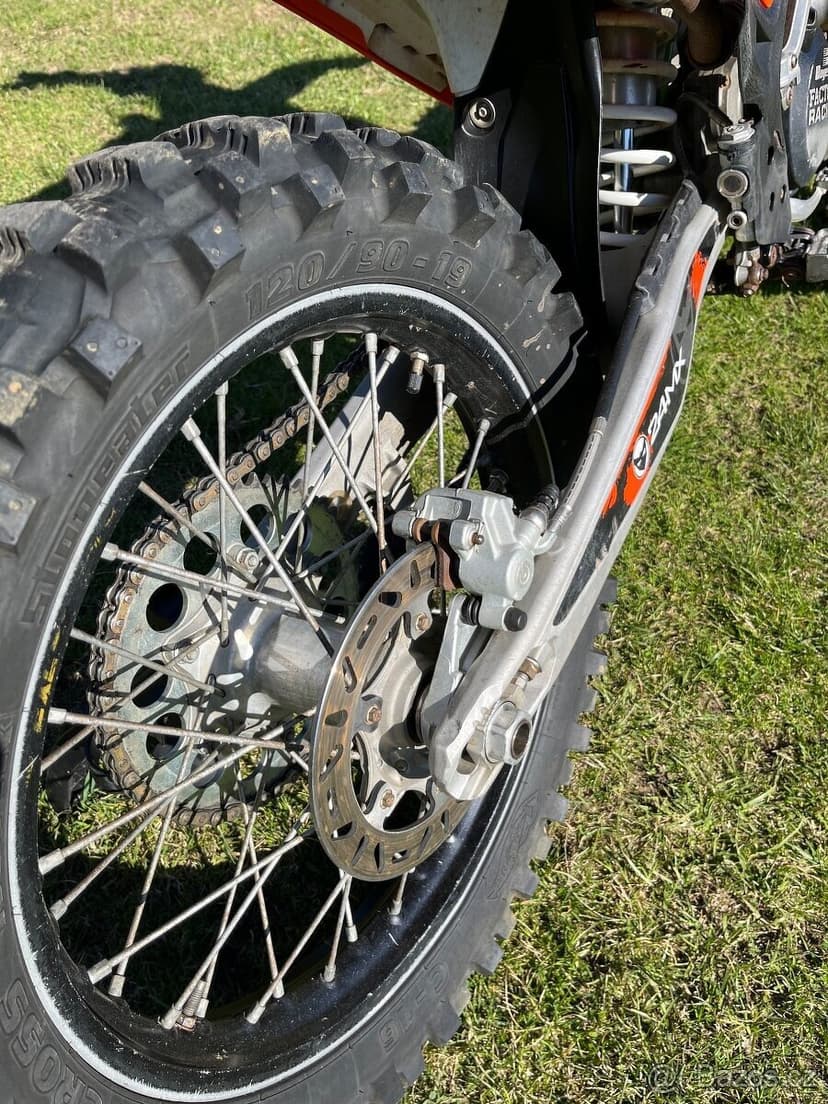 Prodám Ktm 125 Sx,rok 2019...