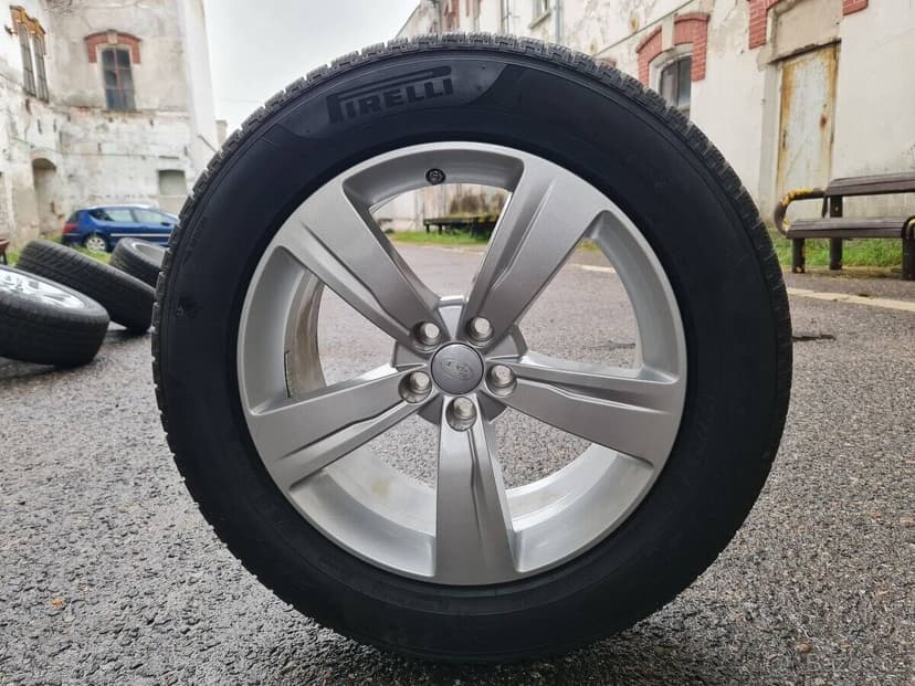 zimní R19" land rover velar 5x108 8,5jx19 et45
