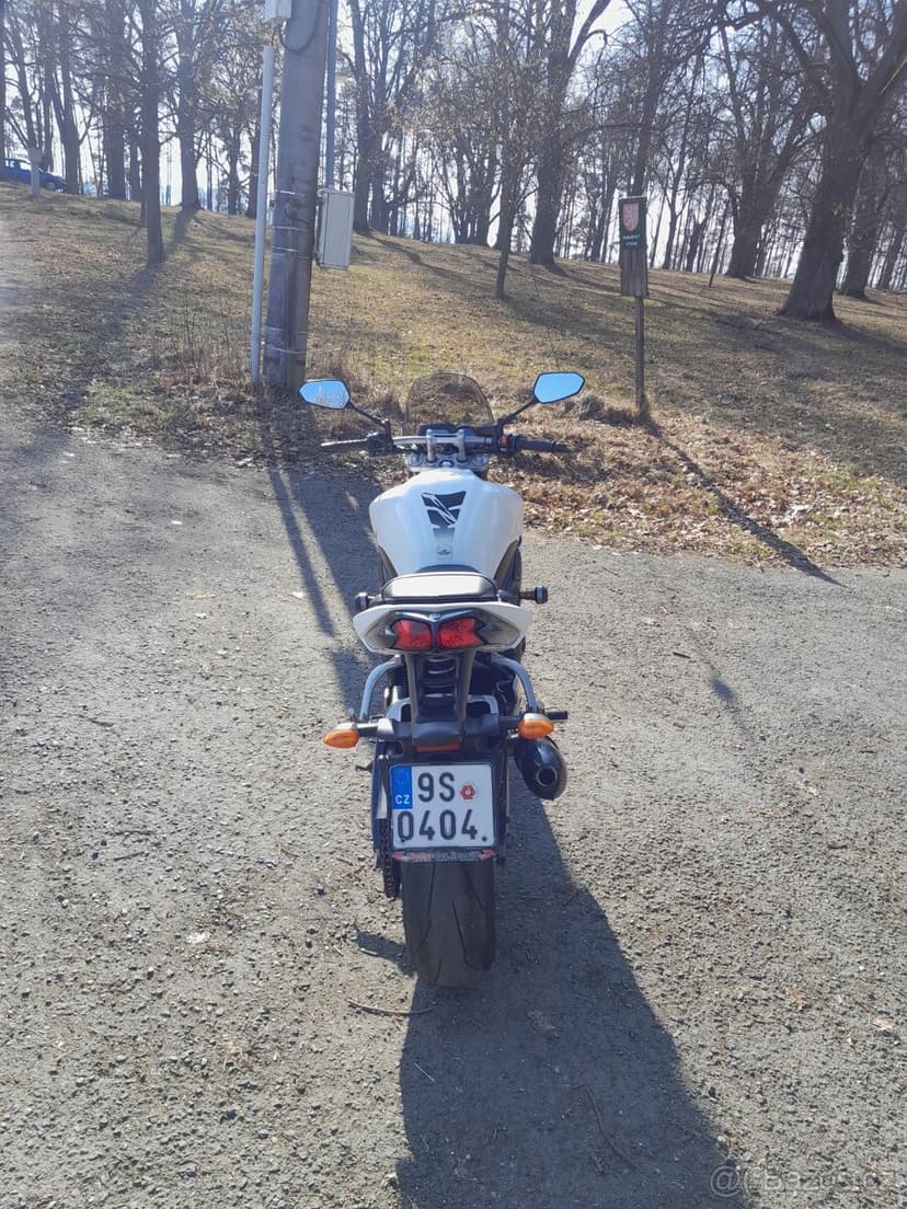 Yamaha FZ1, 2006, 110kw, 56 tis.km.