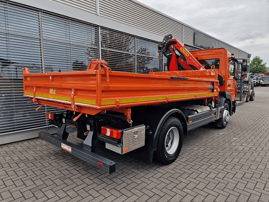 Mercedes-Benz Atego 1224 - sklápěč s hydraulickou rukou