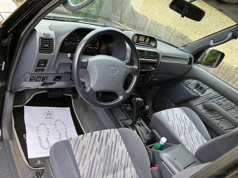 Toyota Land Cruiser J90