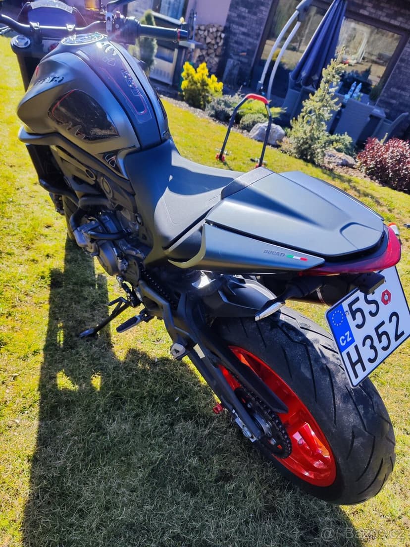 Ducati monster 937+ rv.2022  8000km.