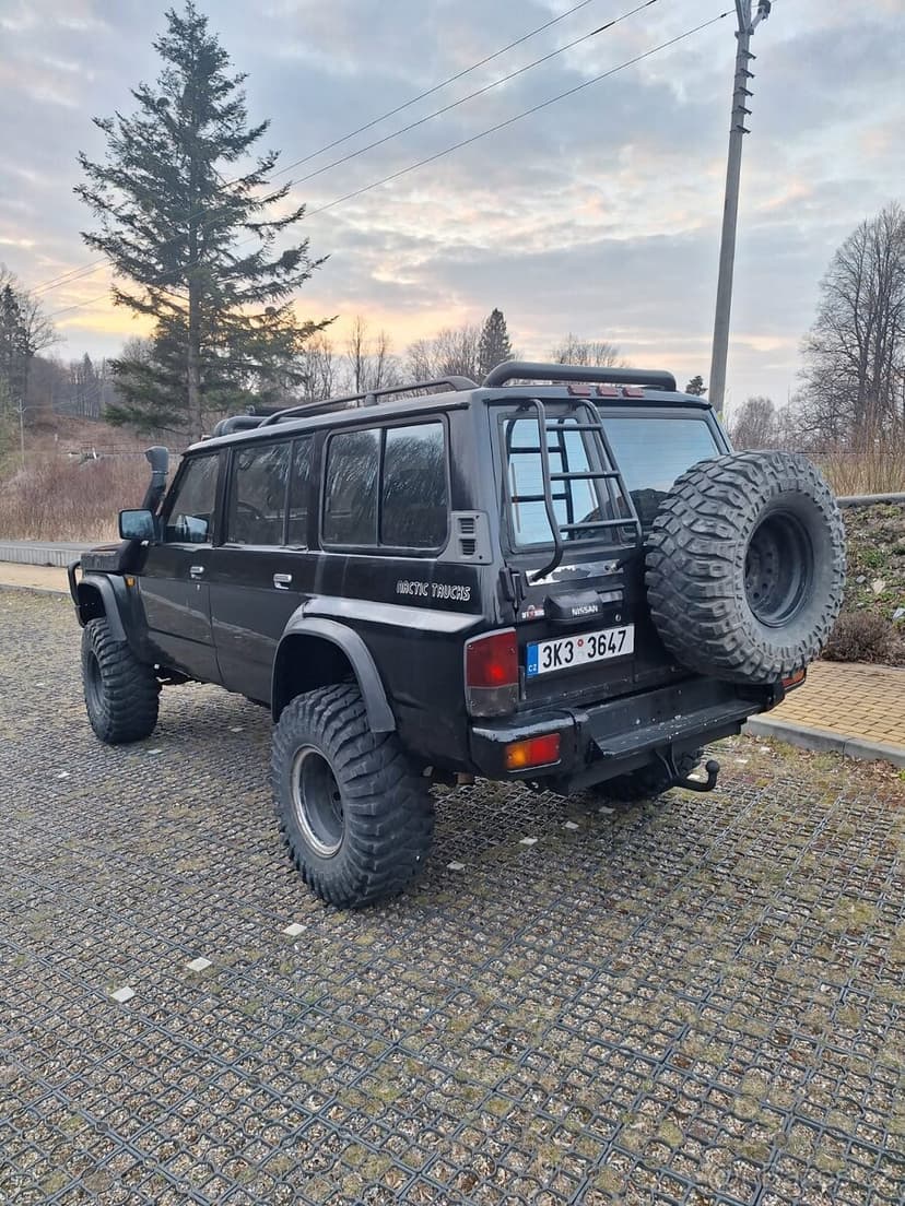 Nissan Patrol GR Y60 2.8 GR