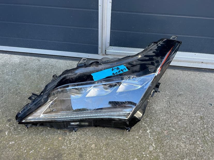 Toyota, Nissan, Luxus